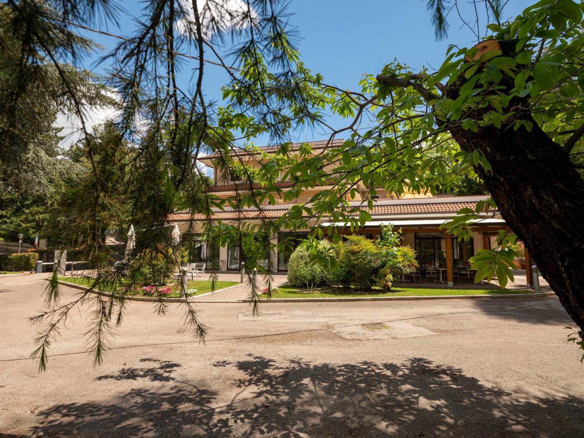 Il Castagneto Hotel Melfi Exterior foto